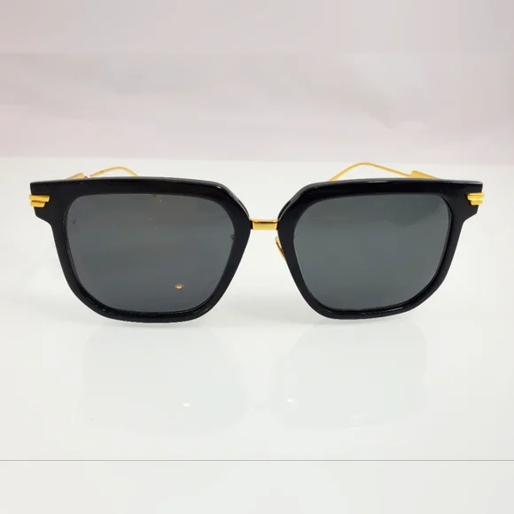 Bottega Veneta | Accessories | Nwt495 Bottega Veneta Square  display picture 1